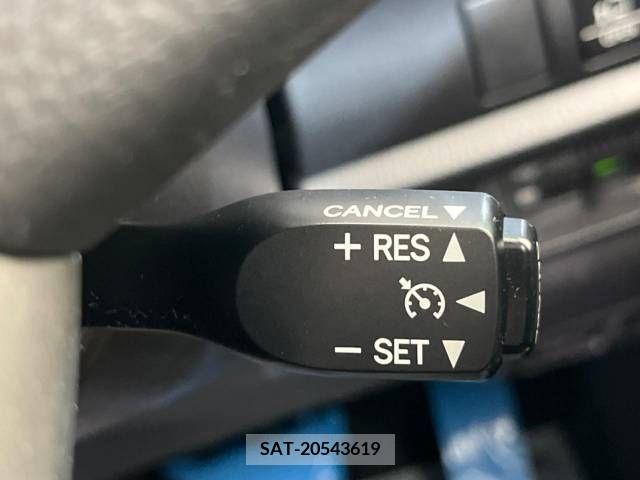 Toyota VOXY 2017-09 350459-7