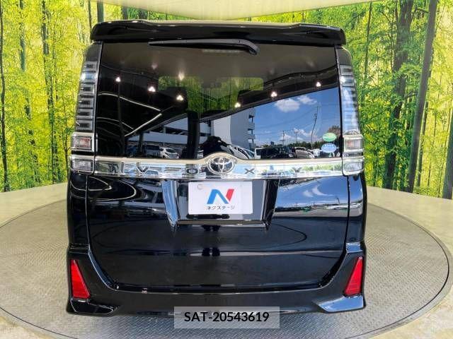 Toyota VOXY 2017-09 350459-15