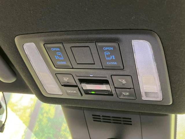 Toyota VOXY 2023-06 194775-5