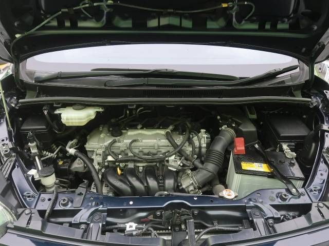 Toyota VOXY 2017-07 187168-19