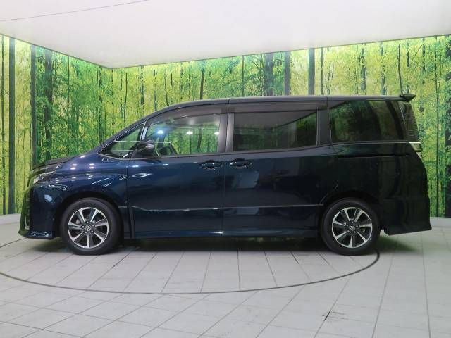 Toyota VOXY 2017-07 187168-17