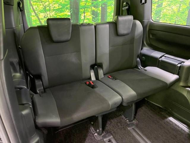 Toyota NOAH 2019-12 196045-11