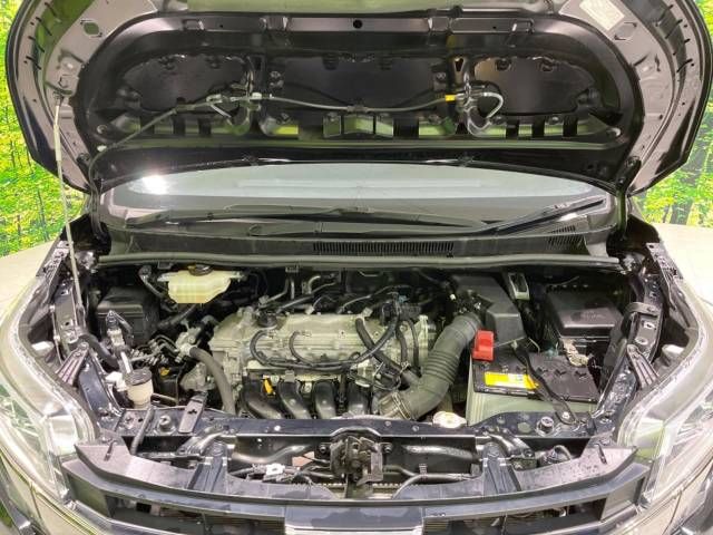 Toyota NOAH 2019-12 196045-19