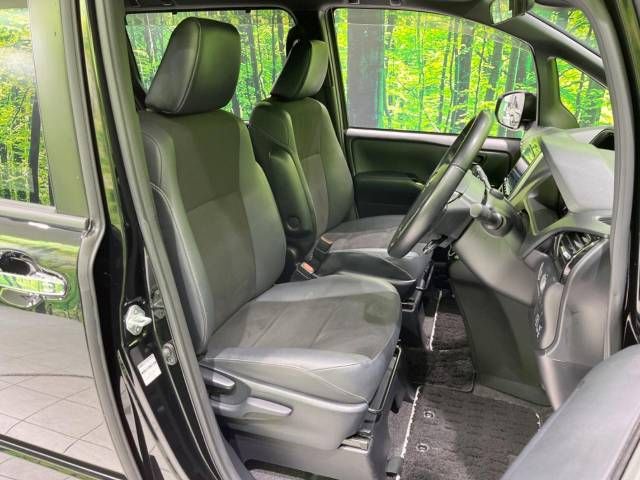 Toyota NOAH 2019-12 196045-9