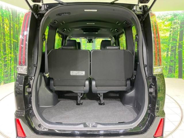 Toyota NOAH 2019-12 196045-12