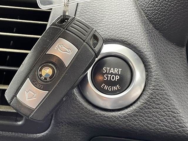 Bmw 1 SERIES 2010-08 182350-6