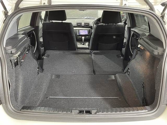 Bmw 1 SERIES 2010-08 182350-12