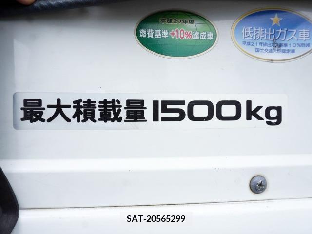 Mazda TITAN 2017-09 310878-3