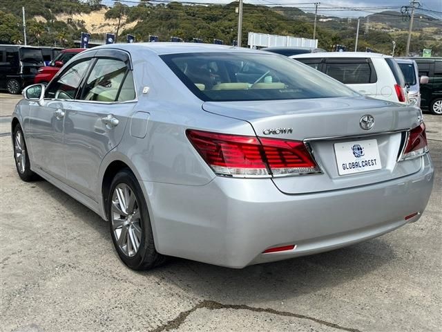Toyota CROWN SEDAN 2016-01 1218-7
