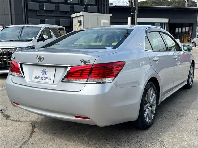Toyota CROWN SEDAN 2016-01 1218-6
