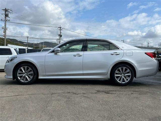 Toyota CROWN SEDAN 2016-01 1218-5