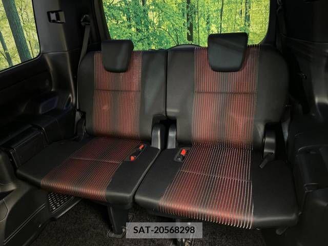 Toyota VOXY 2017-10 289437-18