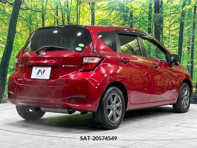 Nissan NOTE 2018-06 224756-17