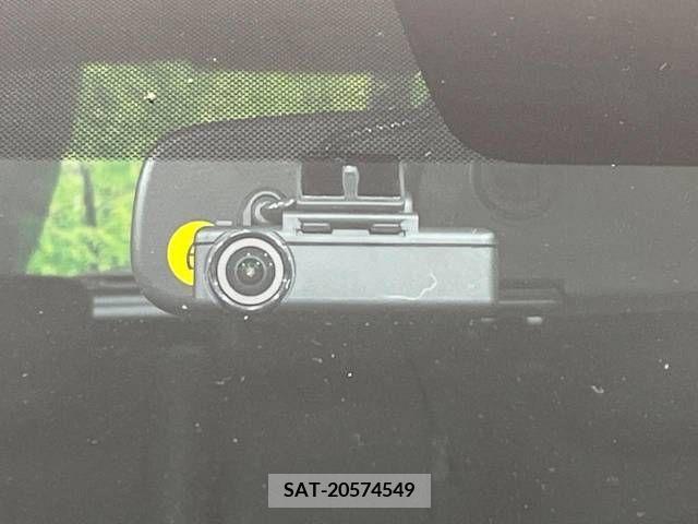 Nissan NOTE 2018-06 224756-6