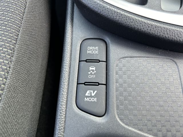 Toyota YARIS CROSS 2021-11 182731-13