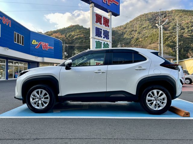 Toyota YARIS CROSS 2021-11 182731-3