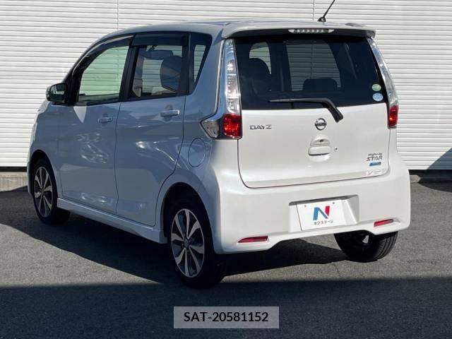 Nissan DAYZ 2013-07 255169-16