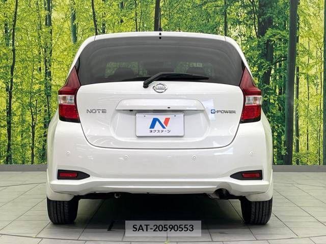 Nissan NOTE 2018-05 338555-15