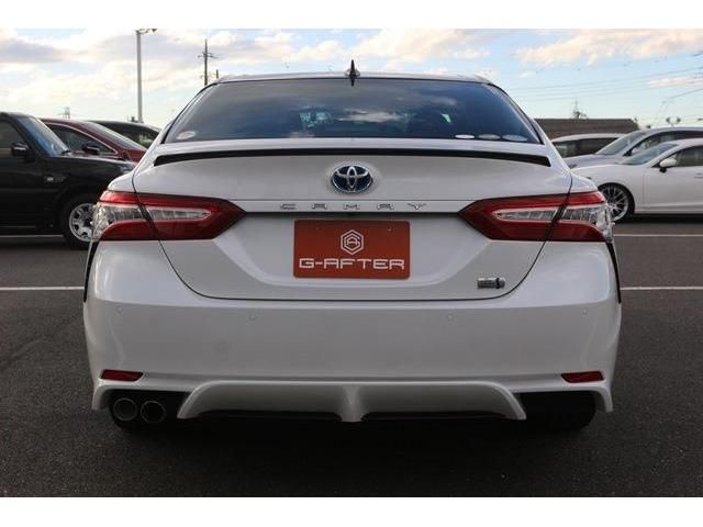 Toyota CAMRY HYBRID 2019-10 183870-3
