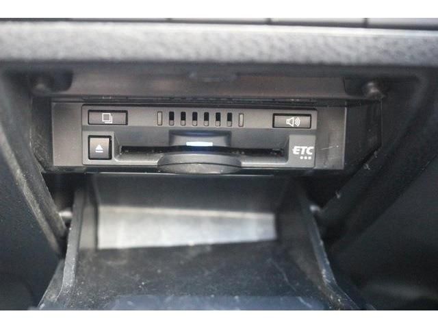 Toyota CAMRY HYBRID 2019-10 183870-14