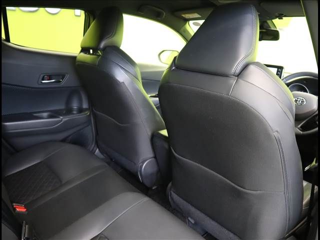 Toyota C-HR 2021-10 3200-23
