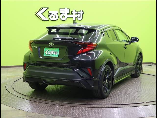 Toyota C-HR 2021-10 3200-1