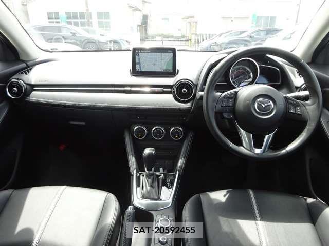 Mazda DEMIO 2016-04 267598-1