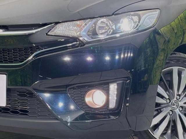 Honda FIT HYBRID 2016-06 194895-12