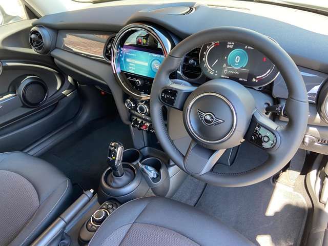 Bmw MINI 2022-06 15324-1