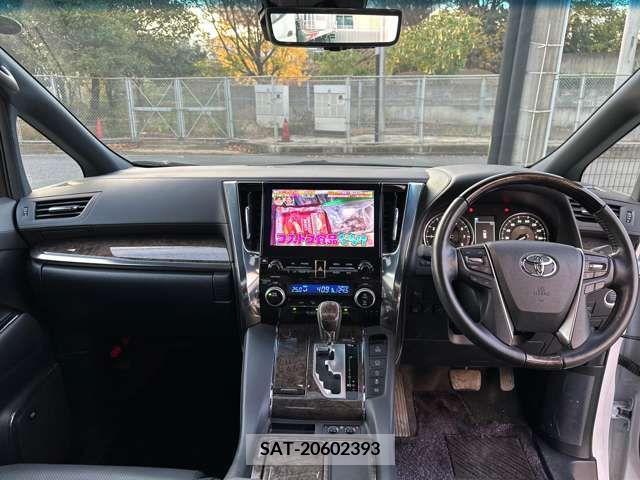 Toyota ALPHARD 2020-09 206767-1