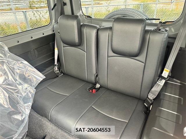 Suzuki JIMNY 2023-07 306279-15