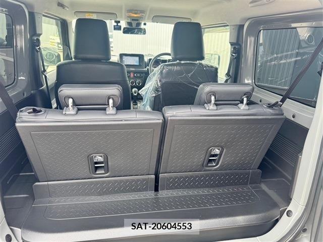 Suzuki JIMNY 2023-07 306279-12