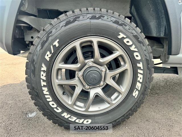 Suzuki JIMNY 2023-07 306279-5