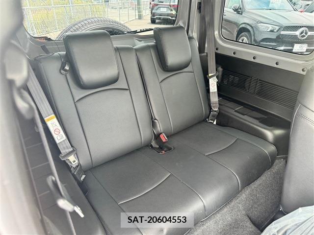 Suzuki JIMNY 2023-07 306279-11