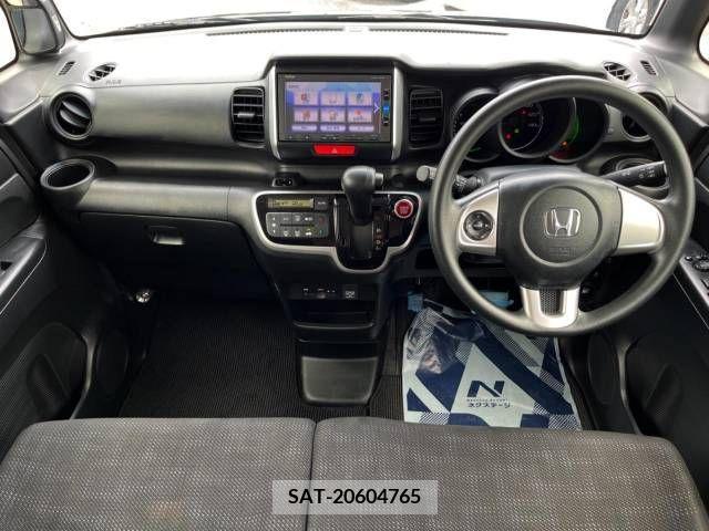 Honda N BOX 2017-03 306696-1