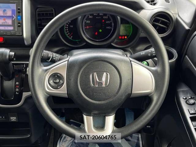 Honda N BOX 2017-03 306696-11