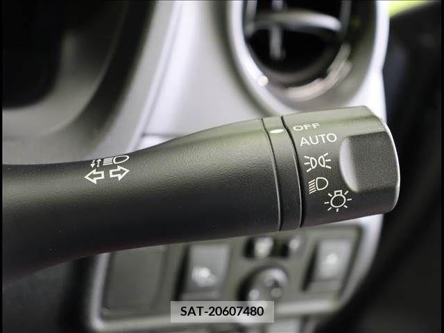 Nissan NOTE 2018-11 372550-29