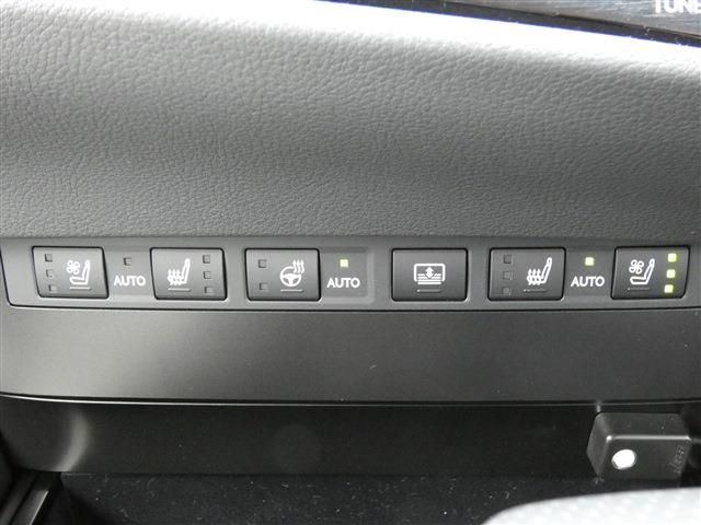 Lexus ES 2023-02 7492-14