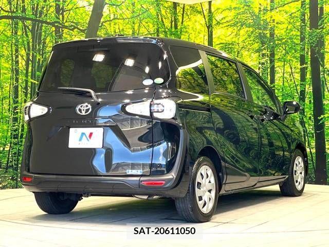 Toyota SIENTA 2016-10 212875-18