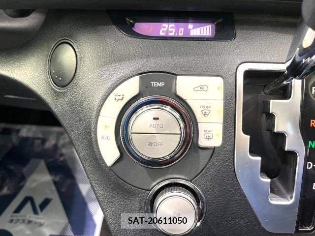 Toyota SIENTA 2016-10 212875-6