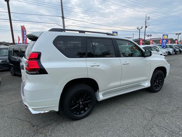 Toyota PRADO 2023-05 2697-7