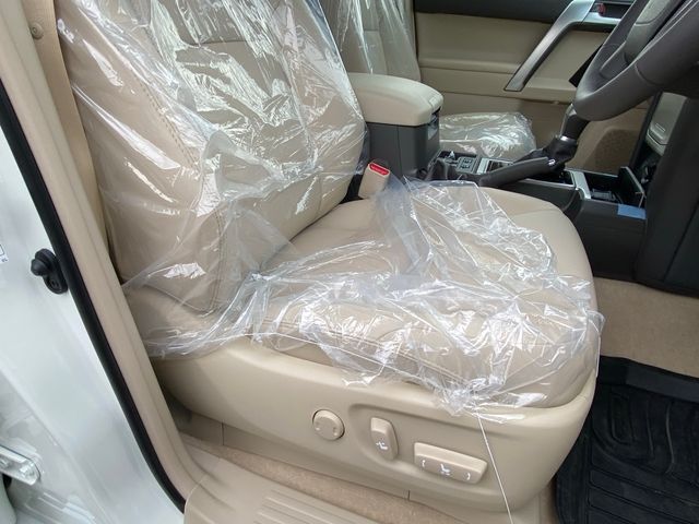 Toyota PRADO 2023-05 2697-14