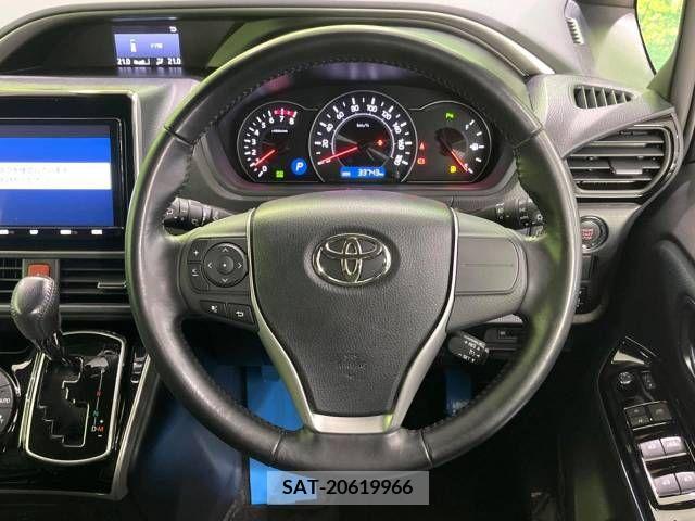 Toyota VOXY 2019-03 321627-12