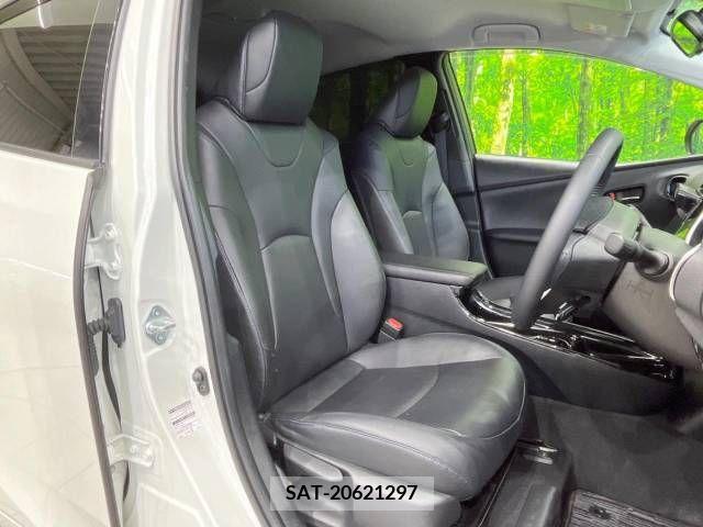 Toyota PRIUS 2018-07 348675-8
