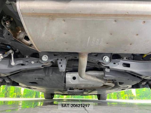 Toyota PRIUS 2018-07 348675-19