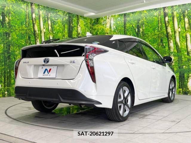 Toyota PRIUS 2018-07 348675-17