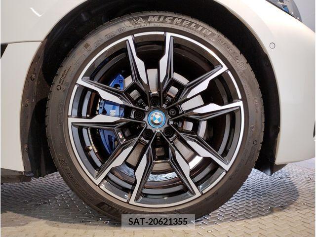 Bmw i4 2022-05 206481-8