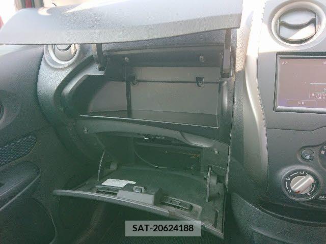 Nissan NOTE 2015-09 302376-11