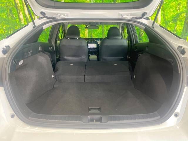 Toyota PRIUS 2020-08 185375-11