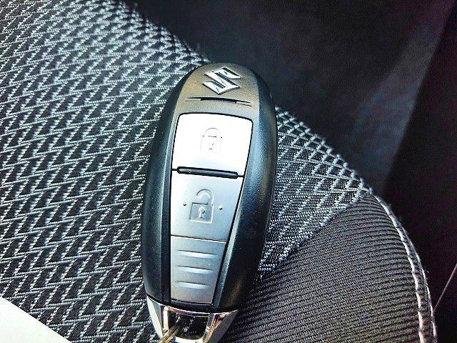 Suzuki SX4 S-CROSS 2015-02 4986-22